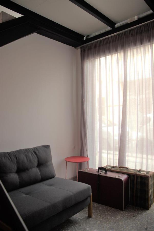 Hotel Athensdot Atenas