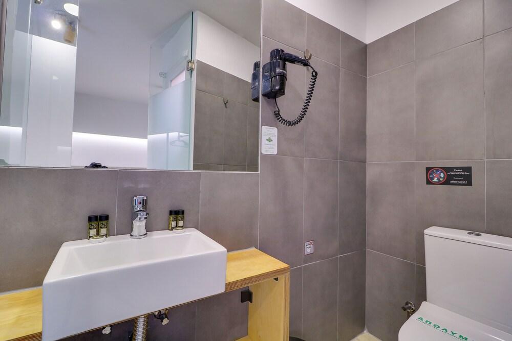 Hotel Athensdot Atenas